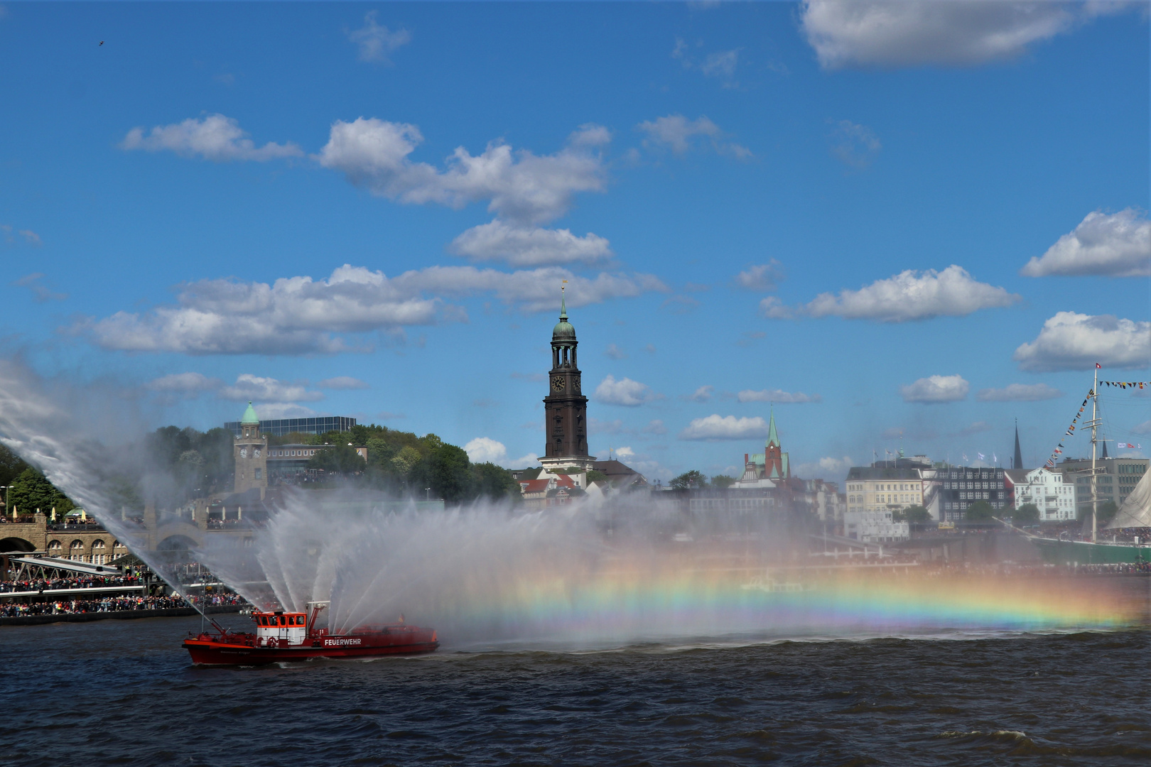 Elbe mit Regenbogen 