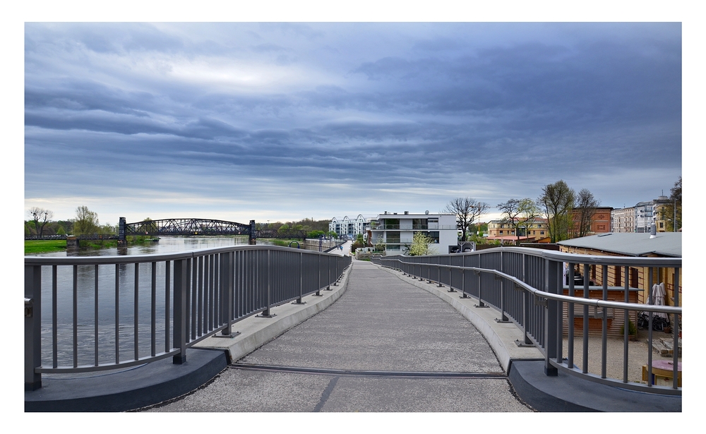 Elbe-Promenade Magdeburg