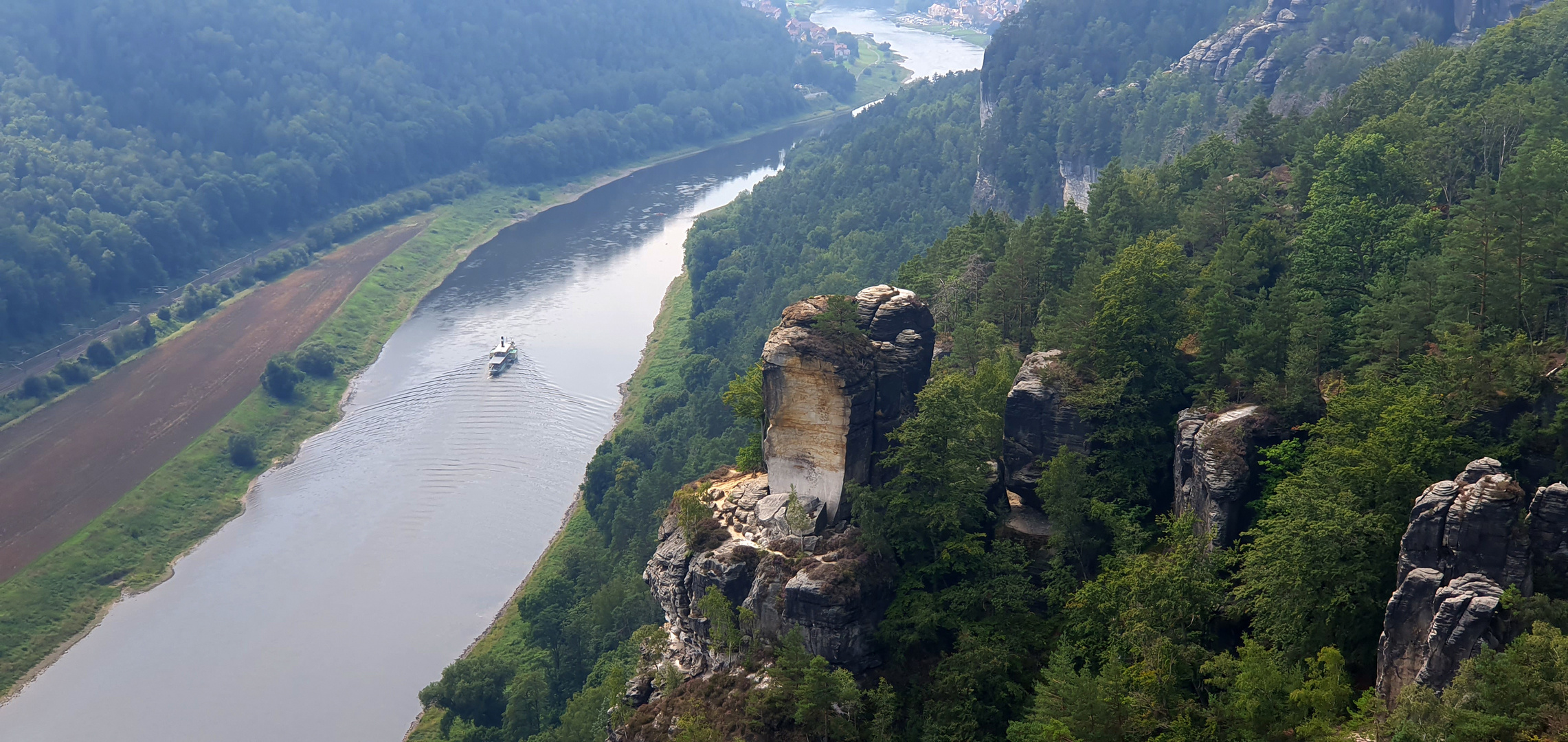 Elbe-stromabwärts...