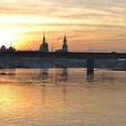 Elbe und Altstadt im Gegenlicht