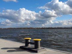 Elbe & Wolken