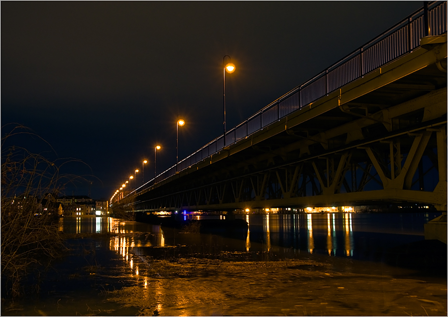 Elbehochwasser ...