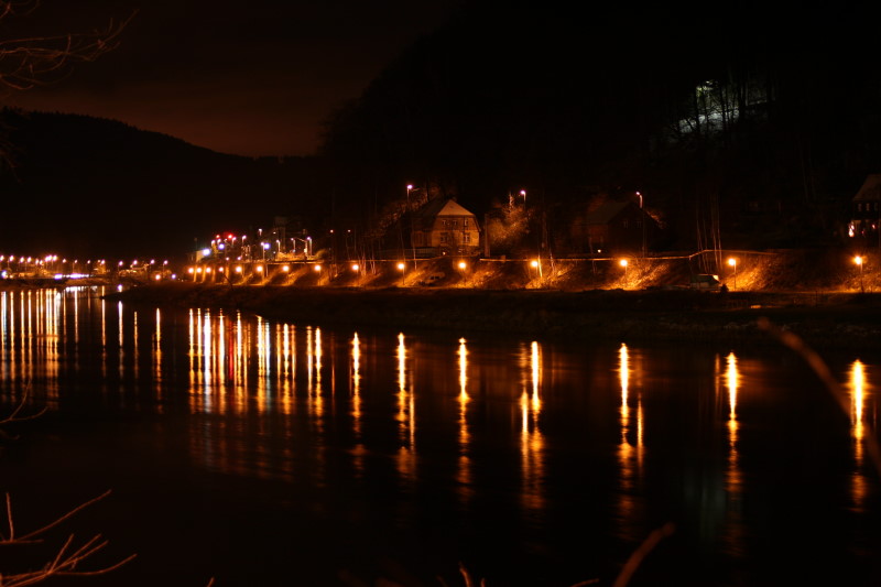 Elbe@night