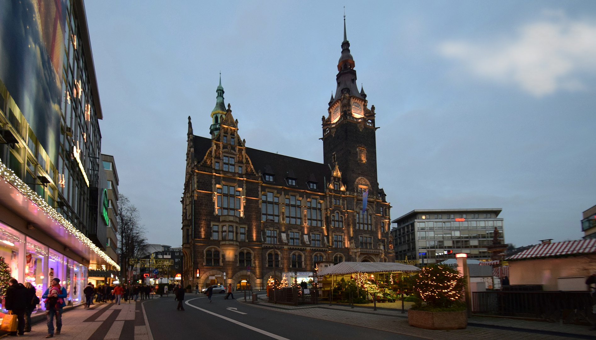 Elberfelder Rathaus in Weihnachtsstimmung (2)