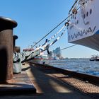 Elbphilharmonie Blick von den St. Pauli-Landungsbrücken