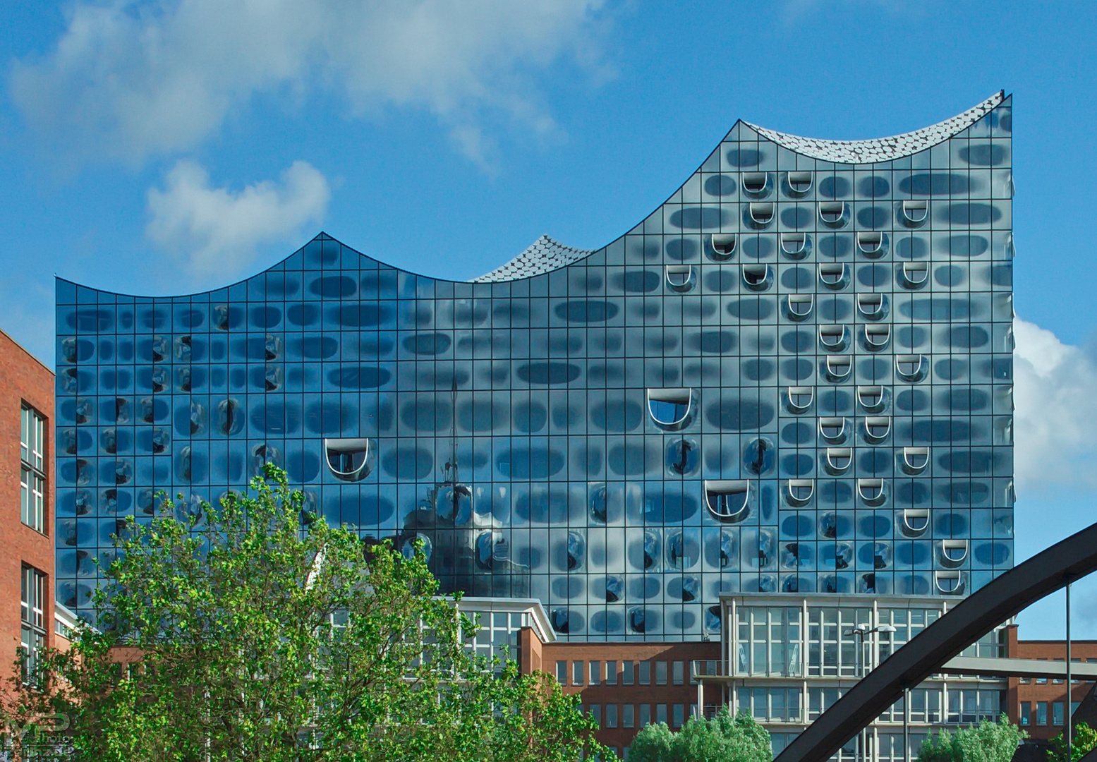 Elbphilharmonie futuristisch