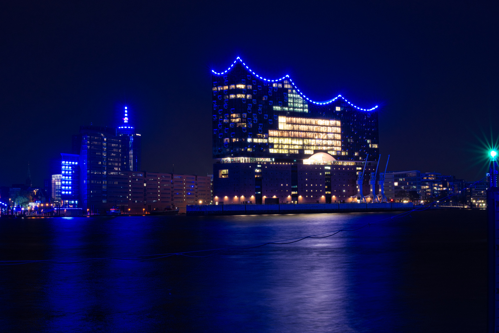 Elbphilharmonie Hamburg blue port 2019