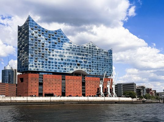 Elbphilharmonie – Hamburgs Krone am Wasser