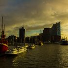 Elbphilharmonie im sonnenaufgang