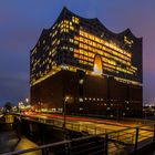 Elbphilharmonie in der Hamburger Speicherstadt / 1