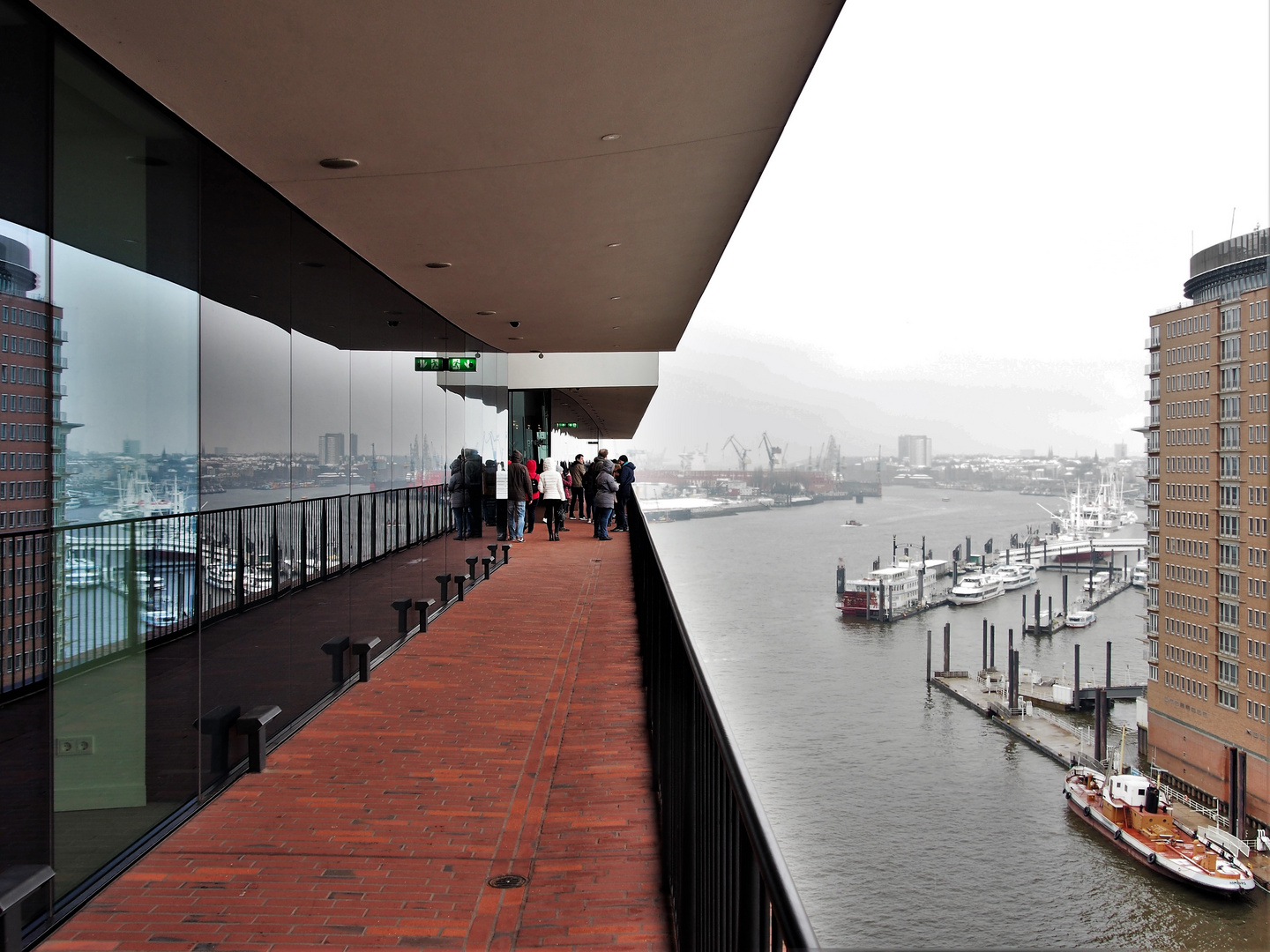 Elbphilharmonie Plaza