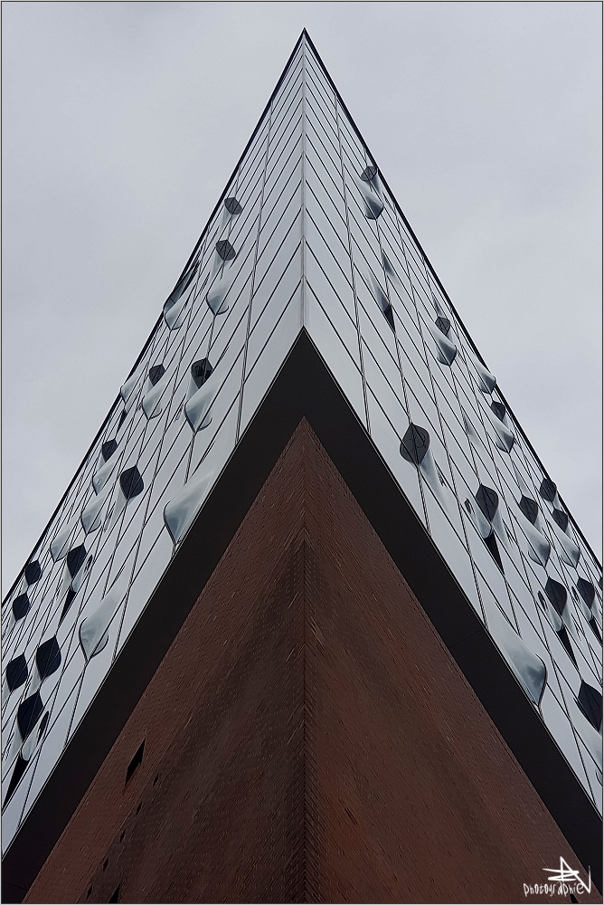 Elbphilharmonie - Triangle parfait