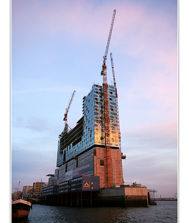 Elbphilharmonie - viel Harmonie ?