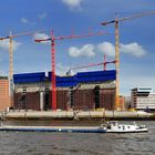 Elbphilharmonie von der Wasserseite aus