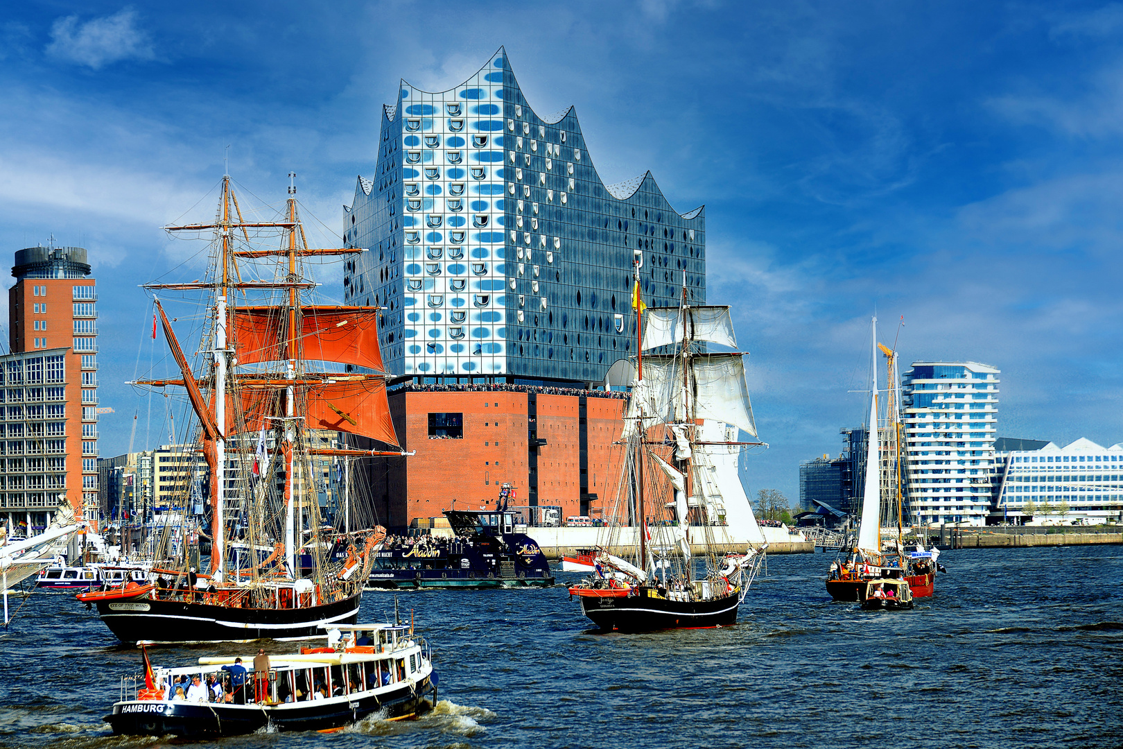 Elbphilharmonie vor der Waterkant