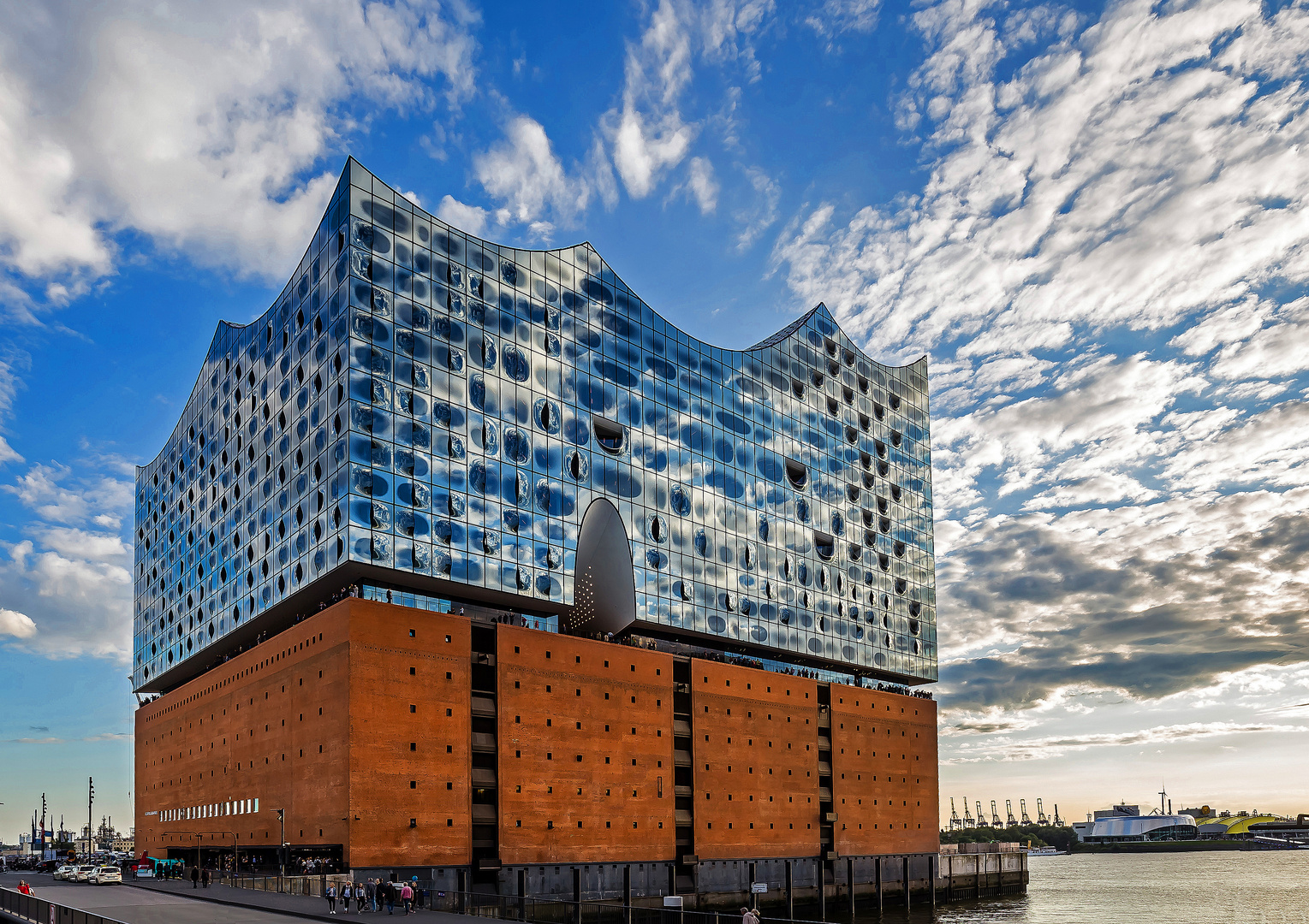 Elbphilharmonie zum Spiegeltag