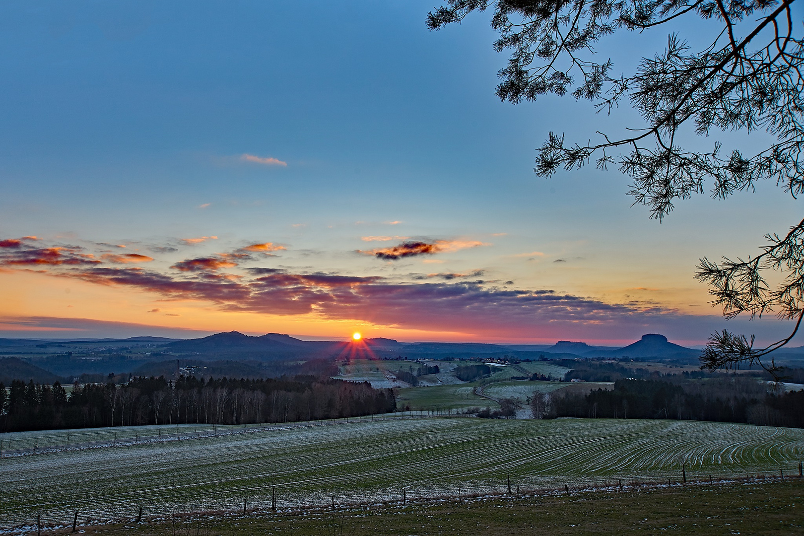 Elbsandstein im Sonnenuntergang