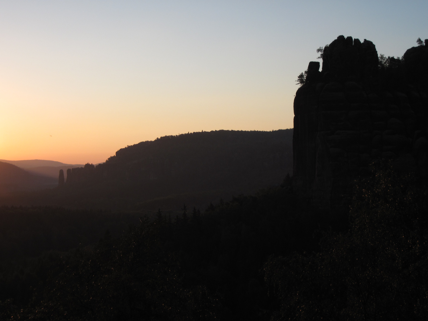 Elbsandsteingebirge im Morgennebel