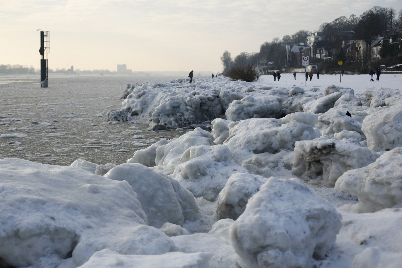 Elbstrand in Hamburg, Winter 2011