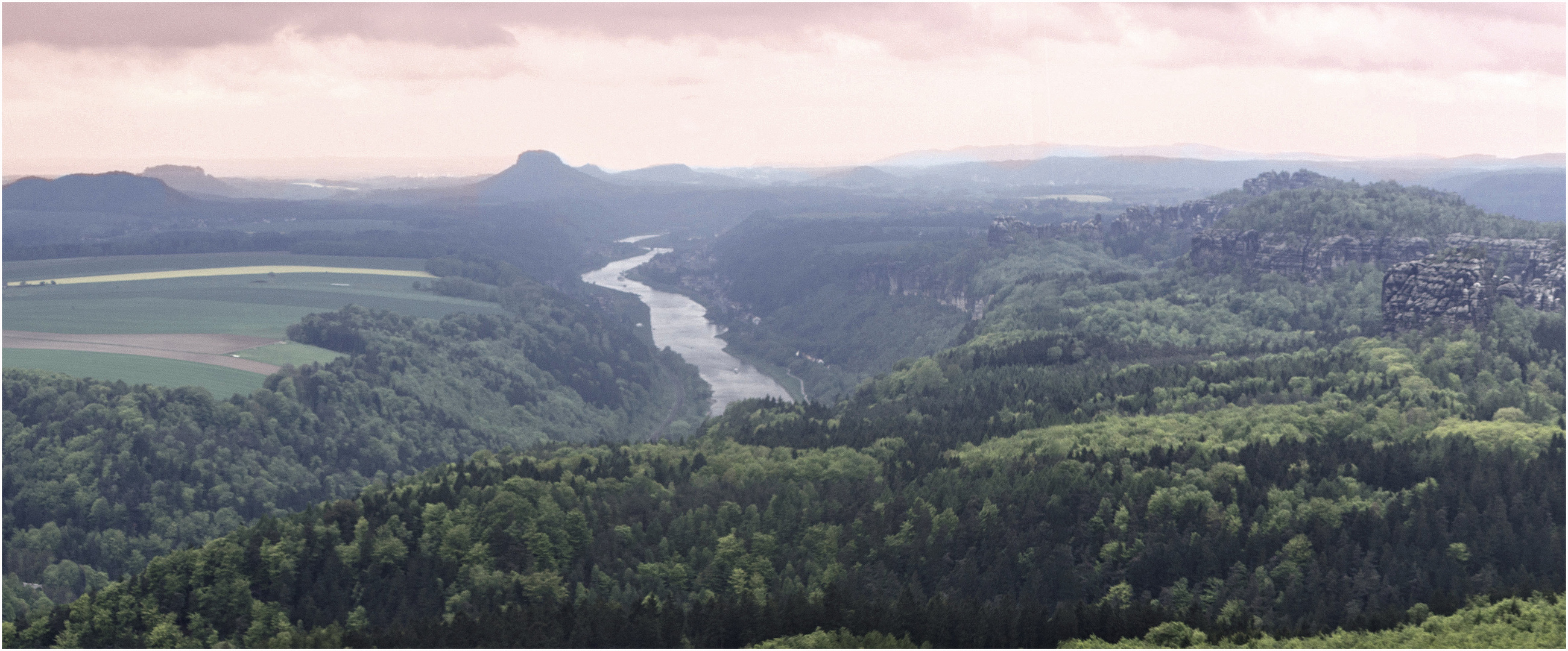 Elbtal bei den Schrammsteinen