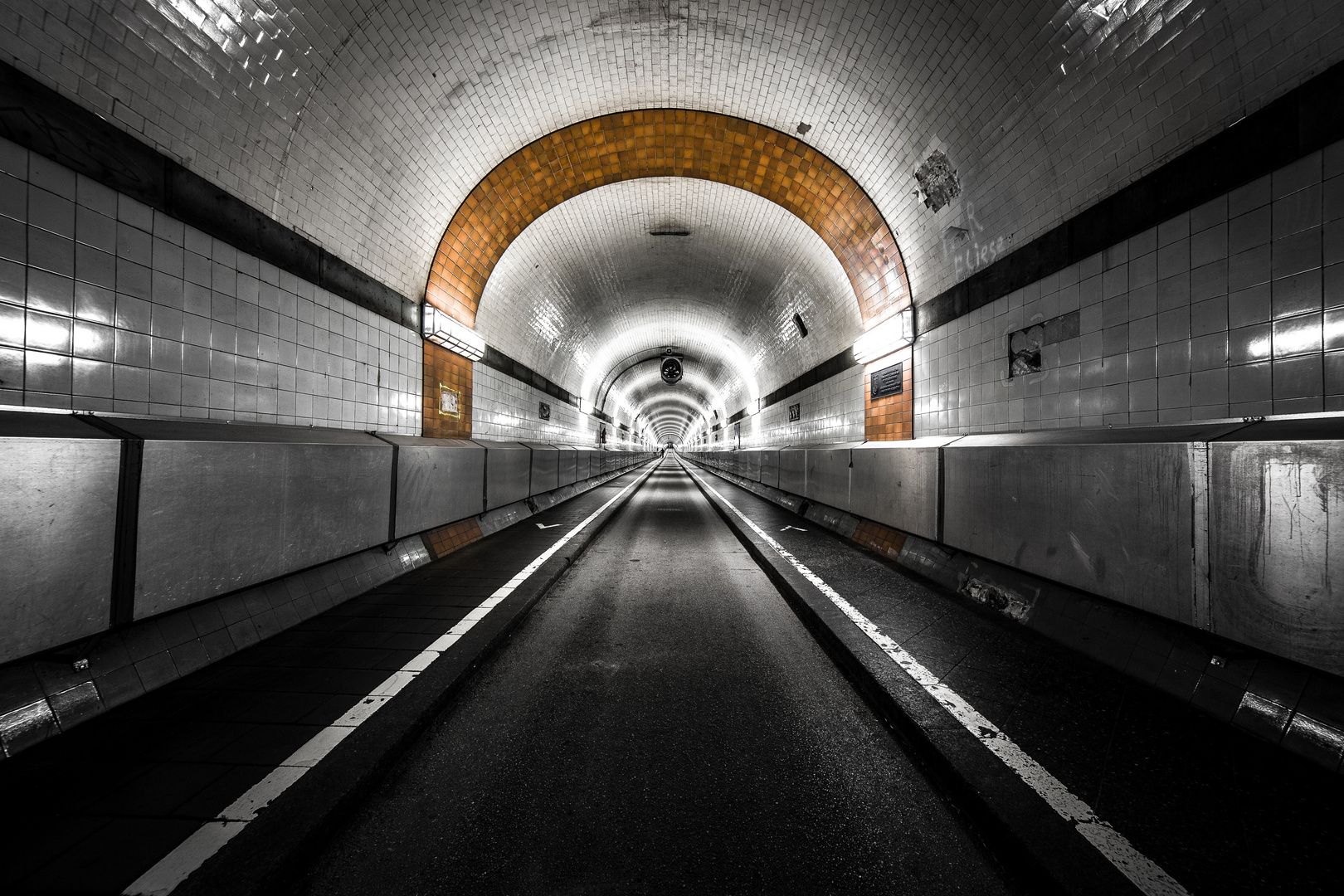 ElbTunnel