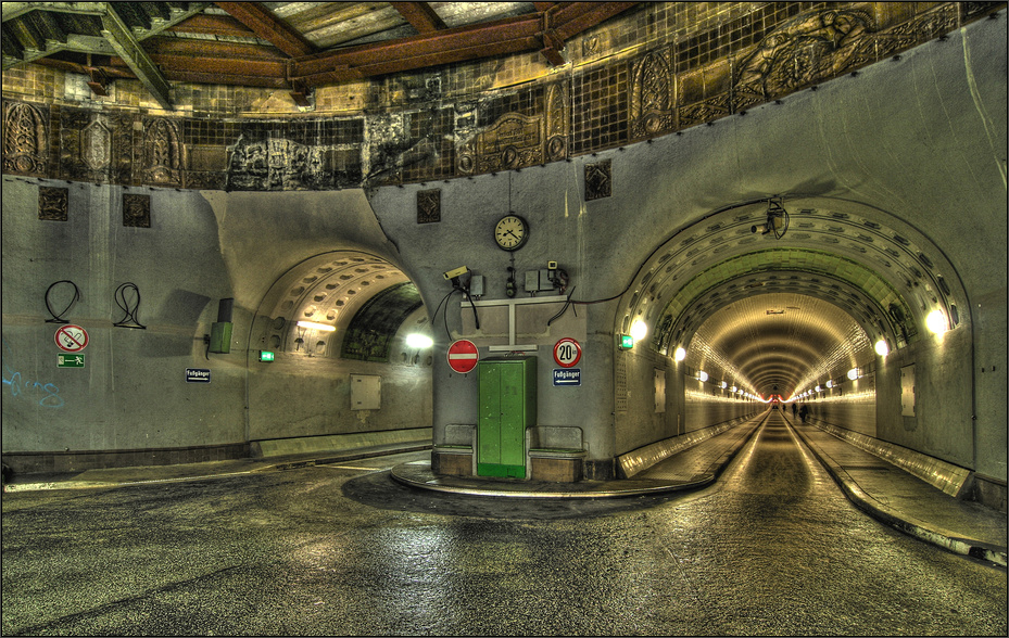 Elbtunnel * Foto & Bild deutschland, europe, hamburg Bilder auf Elbtunnel * Foto & Bild deutschland, europe, hamburg Bilder auf