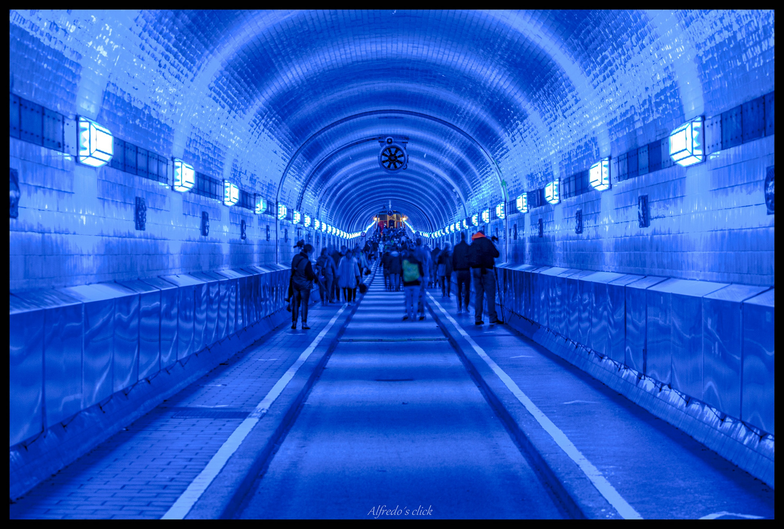 Elbtunnel Re-loaded