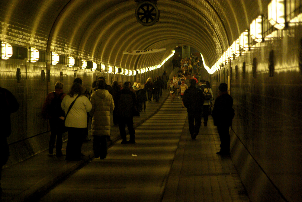 Elbtunnelmarathon 2008 - 2 die Vorhut rückt an