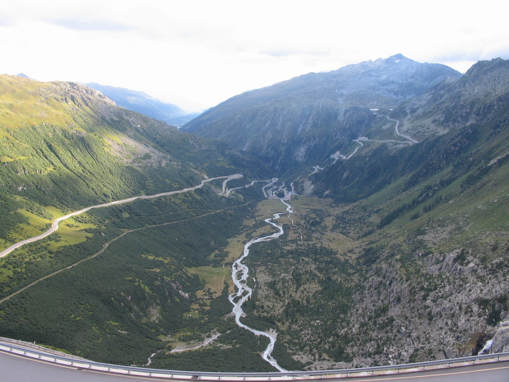 Eldorado für Motorradfahrer - Furkapass und Grimselpass