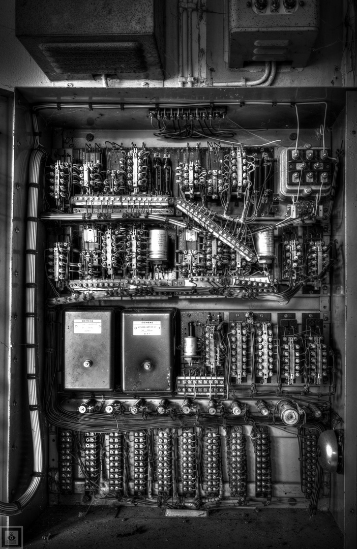 Electrical control cabinet