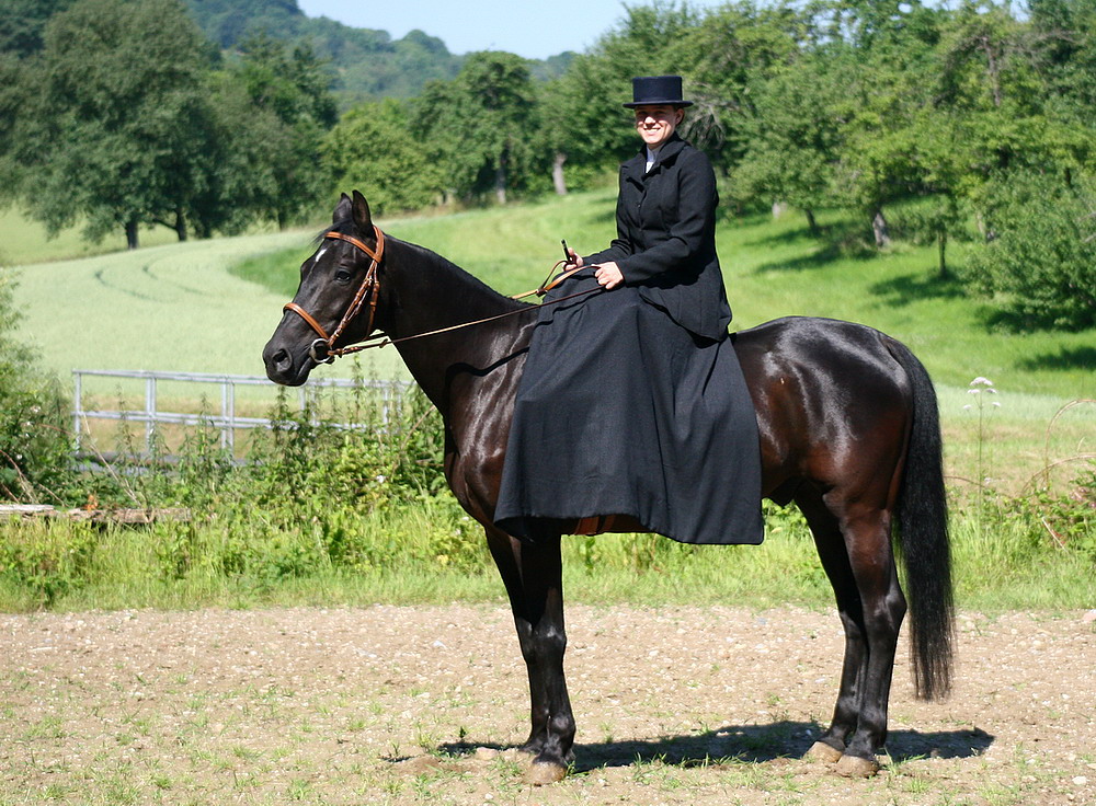 elegance in side saddle