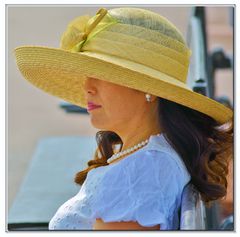 elegante tenuta da spiaggia.....