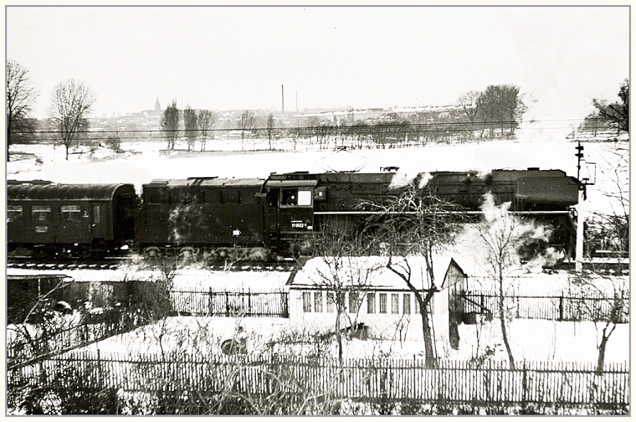 Elektrifizierte Dampflokomotive