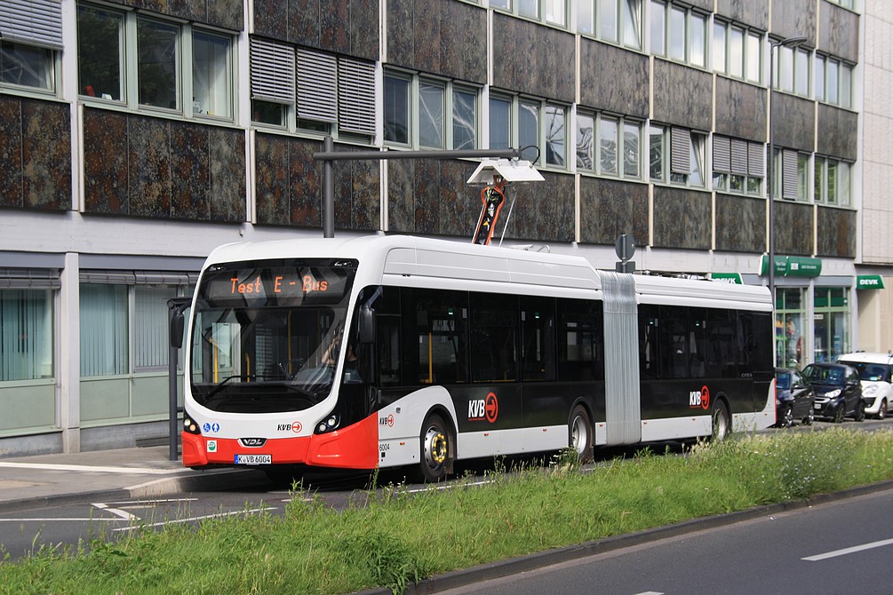 Elektrobus KVB 6004