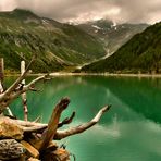 Elementi sospesi sull'acqua e....nel tempo.....