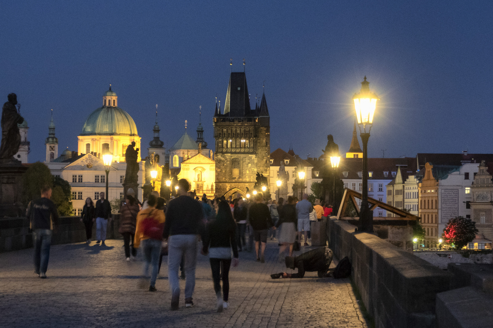 Elemosina sul Ponte Carlo, Praga