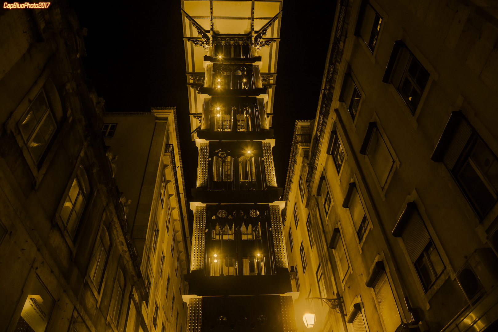 Elevador de Santa Justa by Night