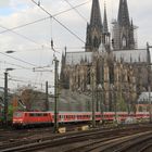 Elfer vor dem Kölner Dom