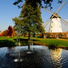 Elfrather-Windmühle im Herbst 2012.