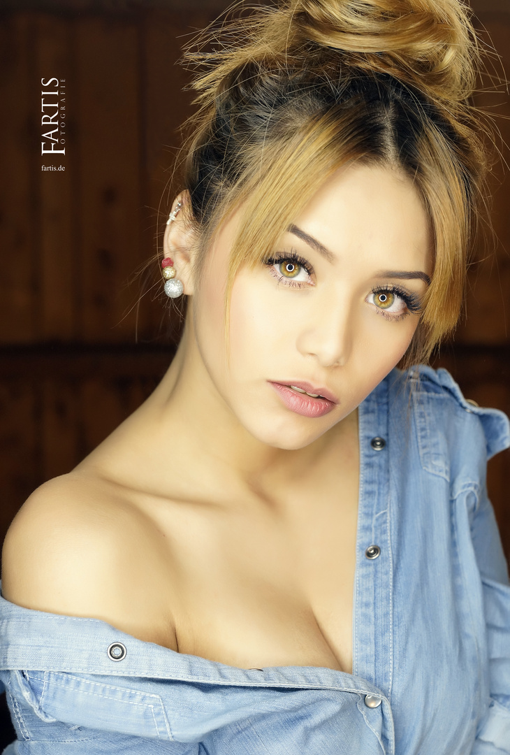 Eli Foto & Bild | indoor, portrait, menschen Bilder auf fotocommunity