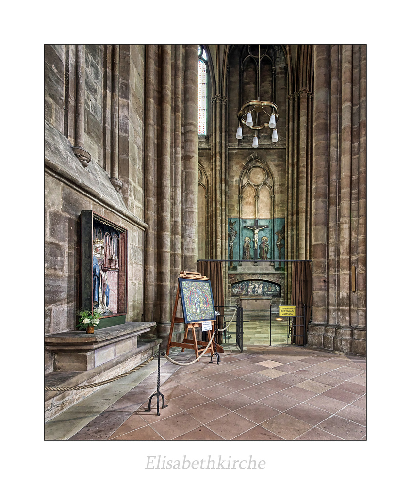 Elisabethkirche (Marburg) " Meisterwerk der deutschen Frühgotik, blick in den Seitenschiff..."