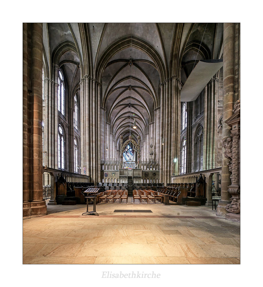 Elisabethkirche (Marburg) " Meisterwerk der deutschen Frühgotik, blick zum Chorgestühl ..."