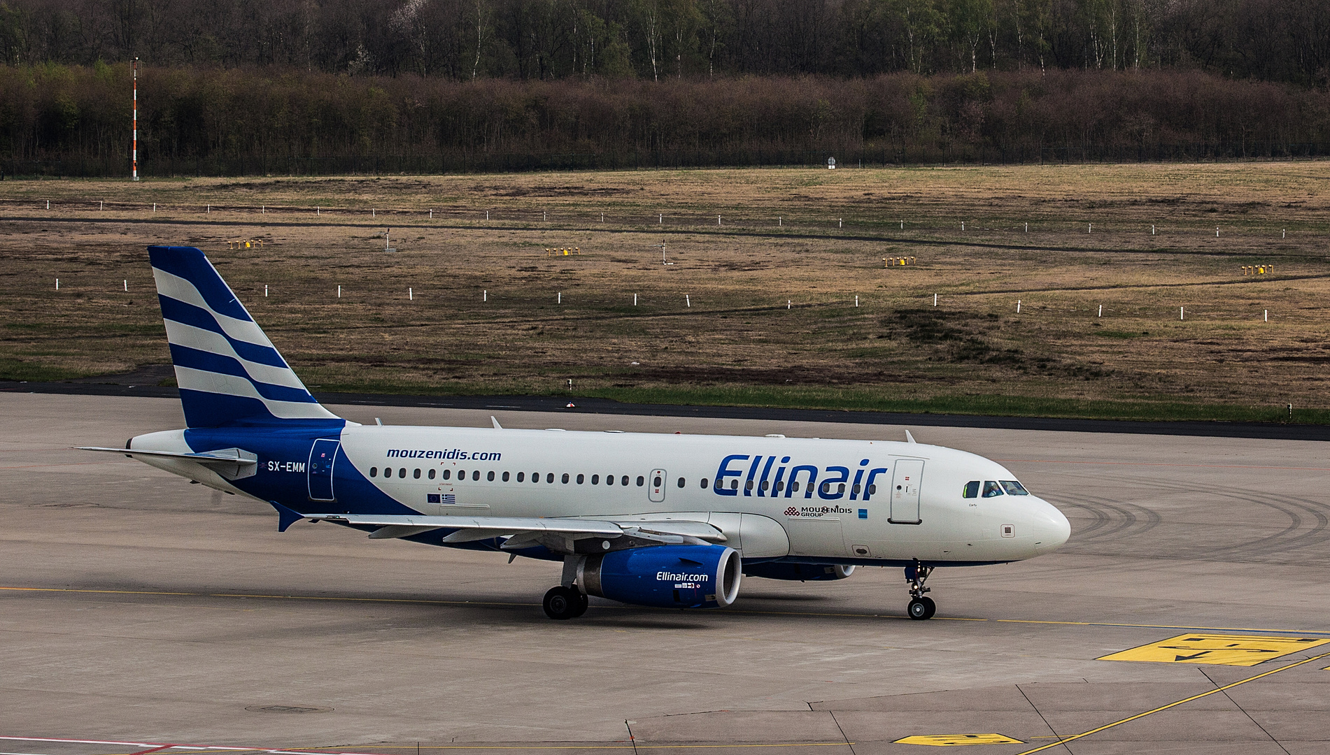 Ellinair A320 - Mouzenidis - Kennung SX-EMM 