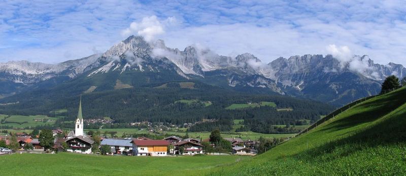 Ellmau am Wilden Kaiser, ein kleines verschlafenes Bergdorf...