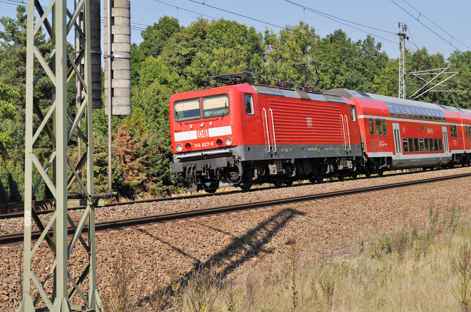 Ellok Baureihe 114 mit dem RB nach Bitterfeld