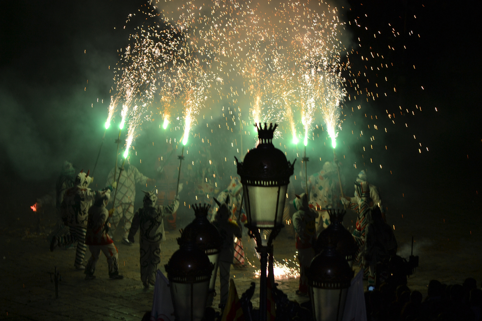 "Els Diables" en tono azul