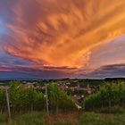 Elsass - abendliche Gewitterwolke über historischen Stätten