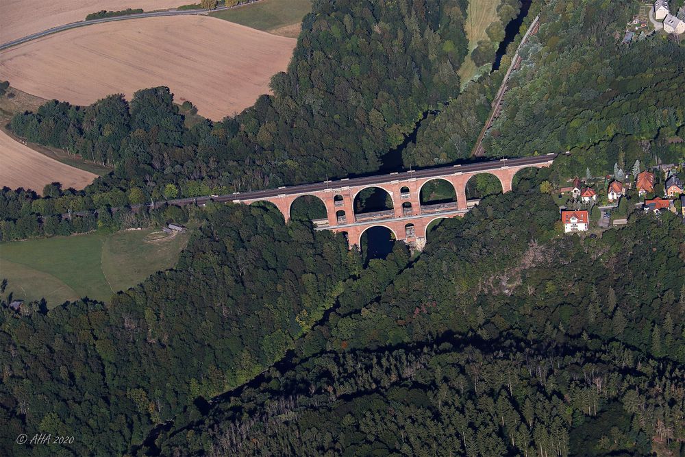 Elstertalbrücke aus der Luft