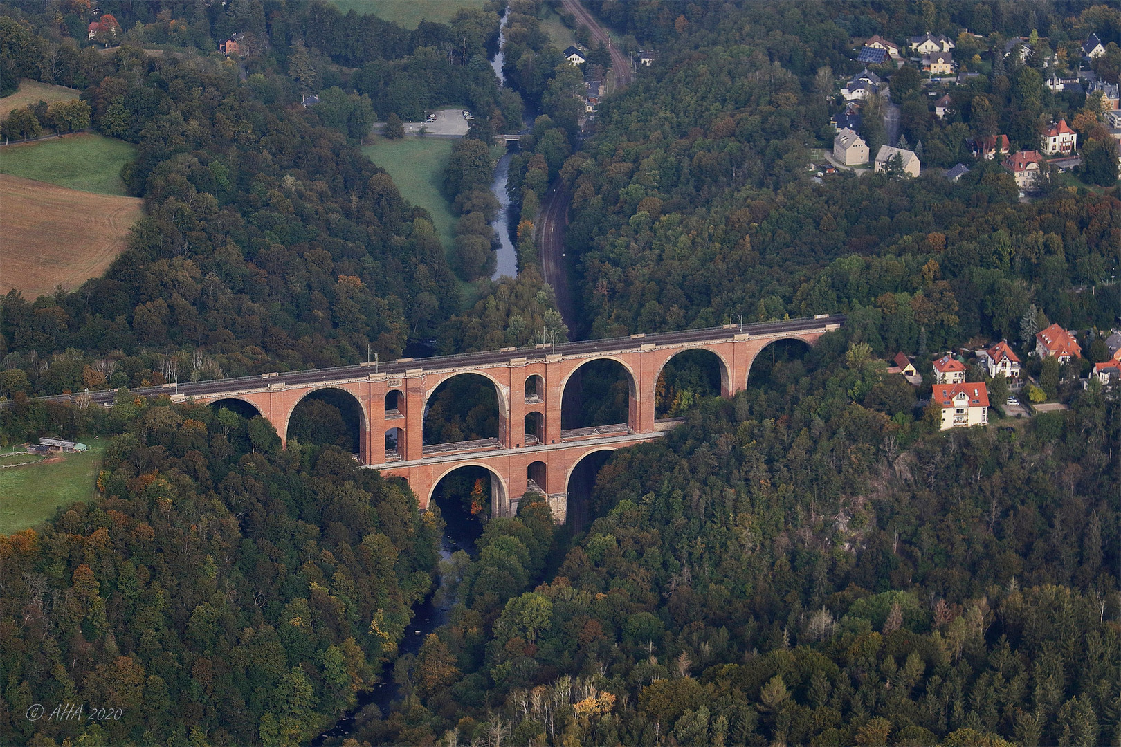 Elstertalbrücke aus der Luft