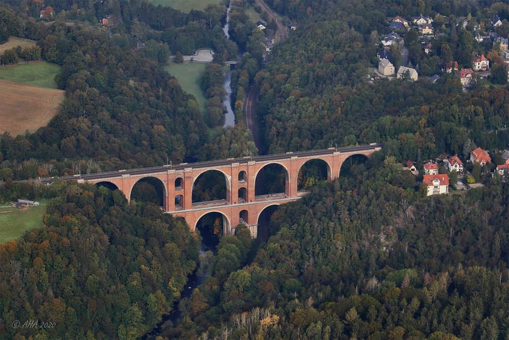 Elstertalbrücke aus der Luft